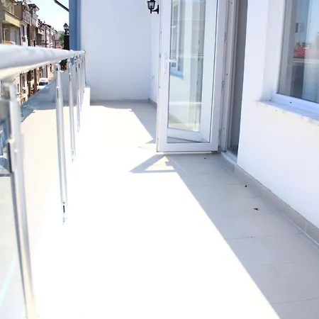 Aparthotel Blue White *