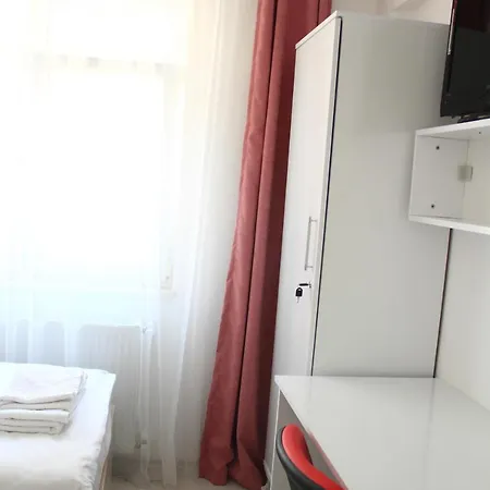 Blue White Apart Otel